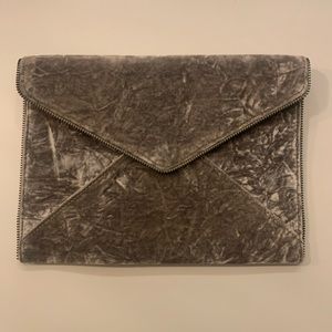 Rebecca Minkoff Leo envelope clutch - gray velvet